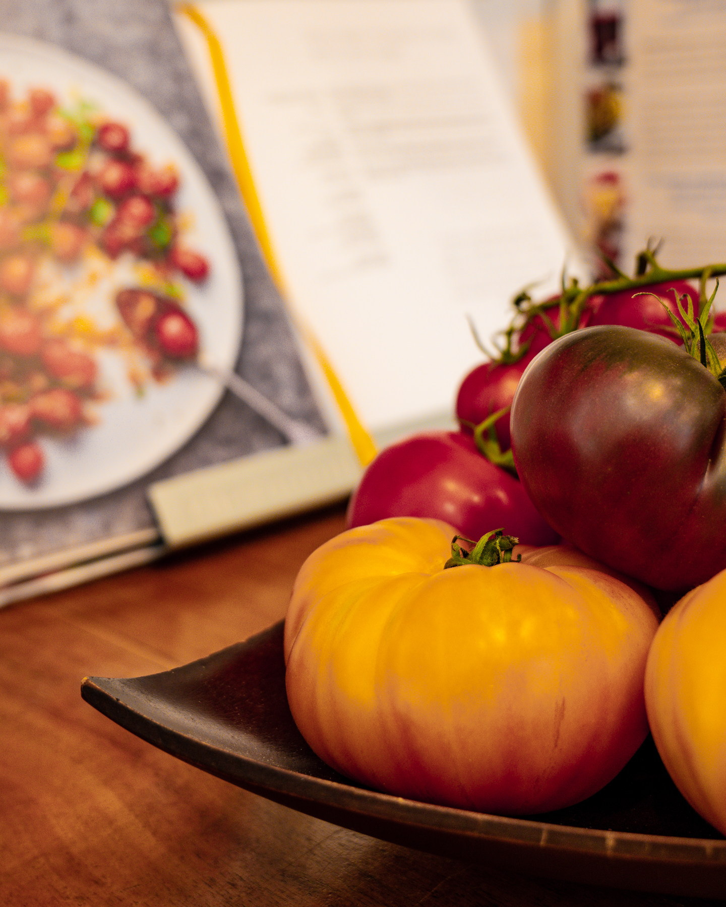 Tomatoes with cookbook-chateau-de-la-vigne1
